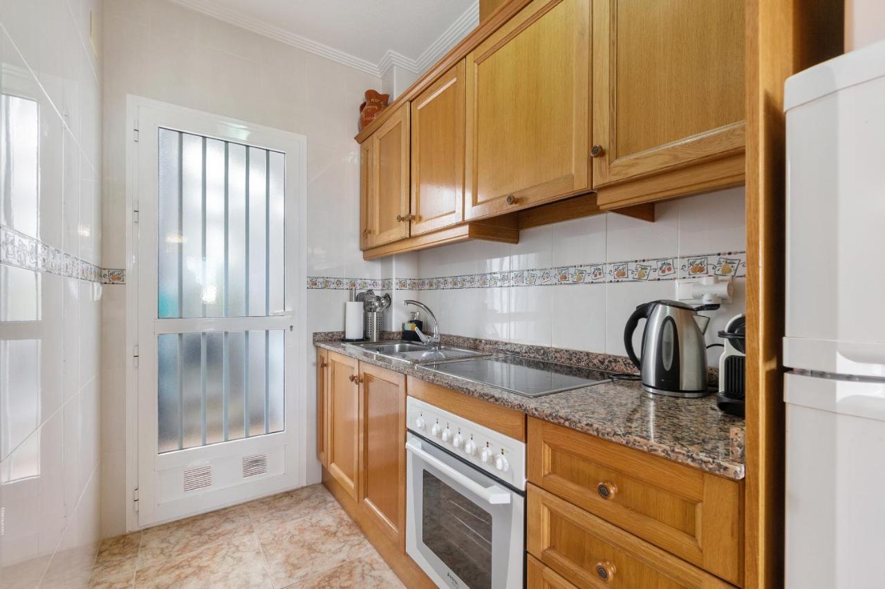 Cb Living - Homely Apartment Cinuelica, Punta Prima Dehesa de Campoamor  エクステリア 写真