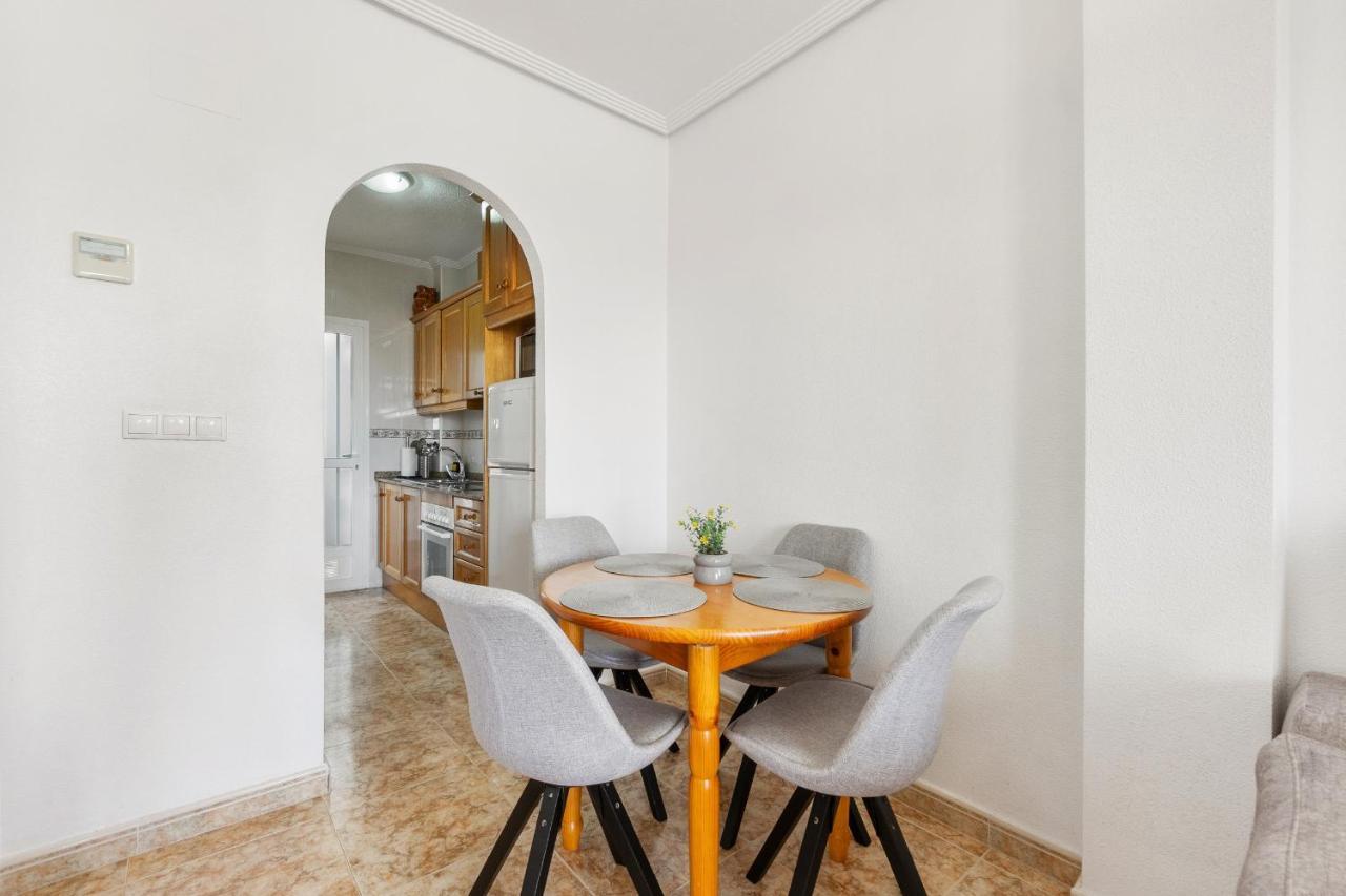 Cb Living - Homely Apartment Cinuelica, Punta Prima Dehesa de Campoamor  エクステリア 写真