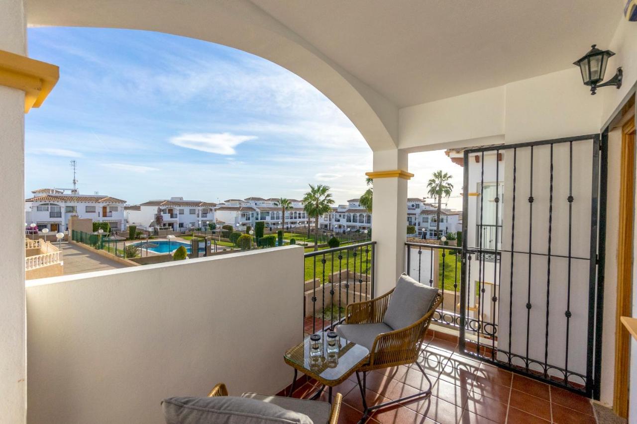 Cb Living - Homely Apartment Cinuelica, Punta Prima Dehesa de Campoamor  エクステリア 写真